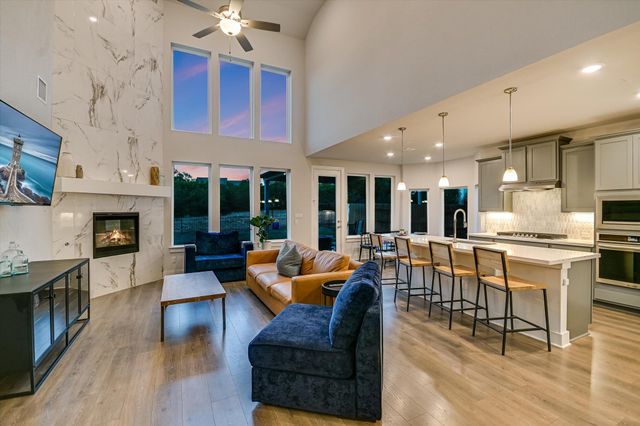 1166 Sage Thrasher CIR, Dripping Springs, TX 78620