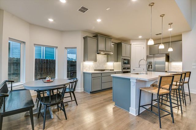 1166 Sage Thrasher CIR, Dripping Springs, TX 78620