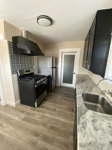 112 Almond Ave, Modesto, CA 95354