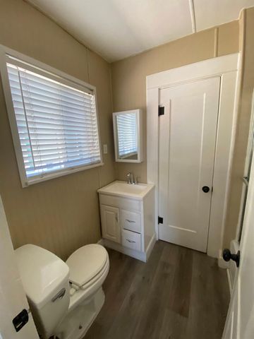 112 Almond Ave, Modesto, CA 95354
