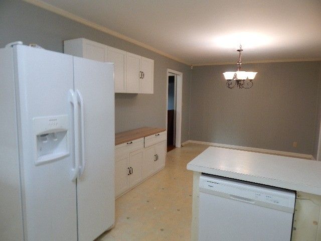 206 Chapel Dr, Mcminnville, TN 37110