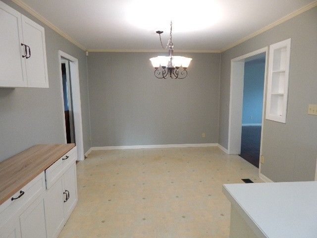 206 Chapel Dr, Mcminnville, TN 37110