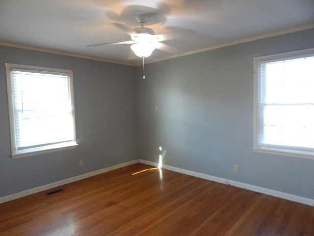 206 Chapel Dr, Mcminnville, TN 37110