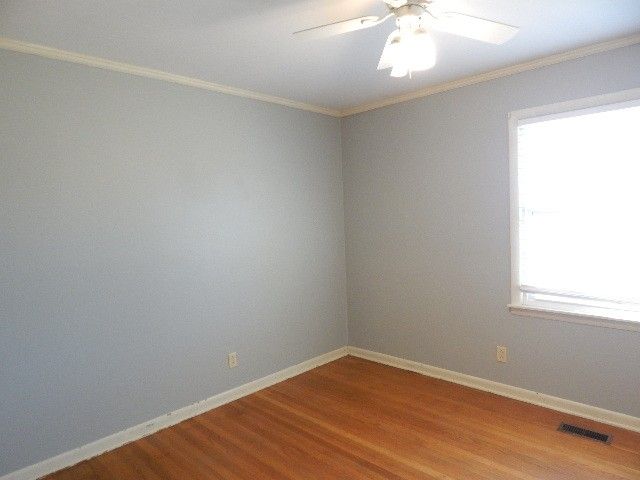 206 Chapel Dr, Mcminnville, TN 37110