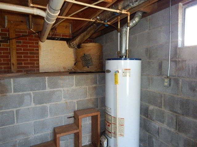 206 Chapel Dr, Mcminnville, TN 37110