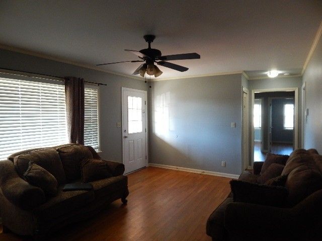 206 Chapel Dr, Mcminnville, TN 37110