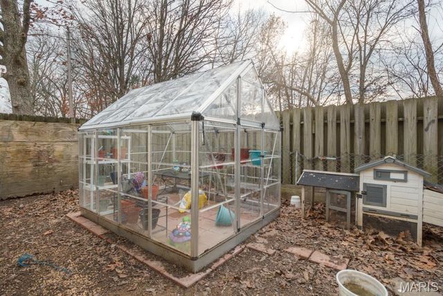 22807 Pioneer Drive, Lebanon, MO 65536