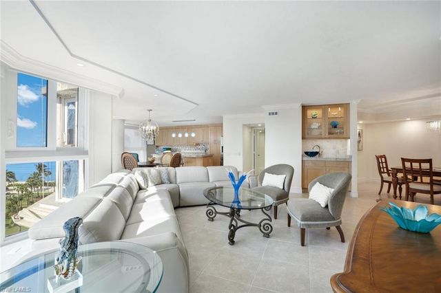 4041 Gulf Shore BLVD N 802, Naples, FL 34103