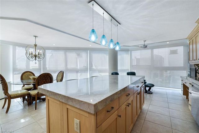 4041 Gulf Shore BLVD N 802, Naples, FL 34103