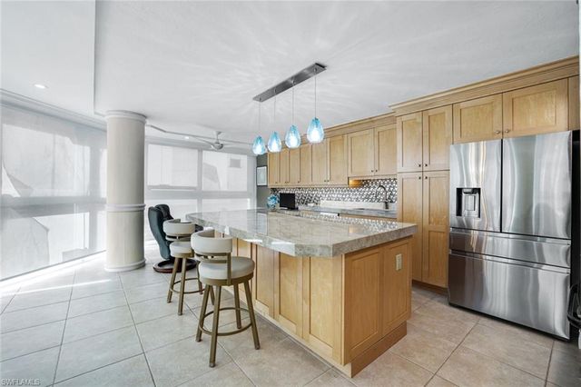 4041 Gulf Shore BLVD N 802, Naples, FL 34103