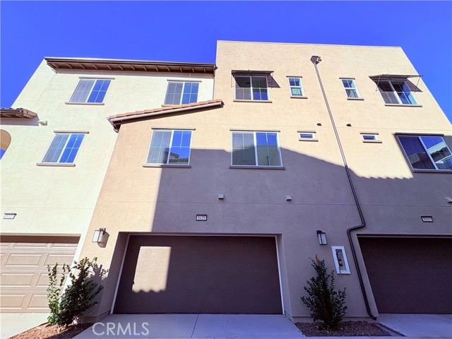 8439 Bickmore Ave, Chino, CA 91708