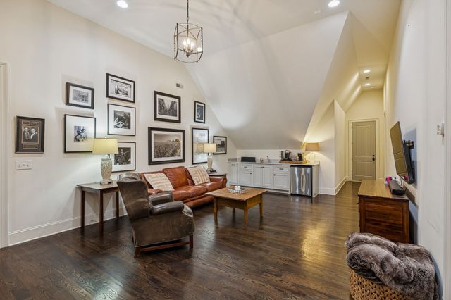 4013 Vailwood Dr, Nashville, TN 37215