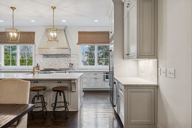 4013 Vailwood Dr, Nashville, TN 37215