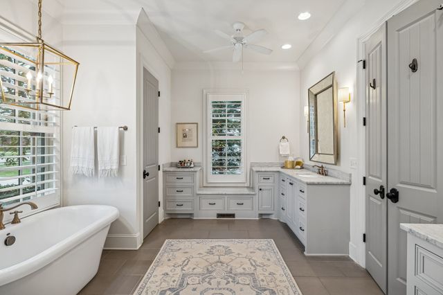 4013 Vailwood Dr, Nashville, TN 37215