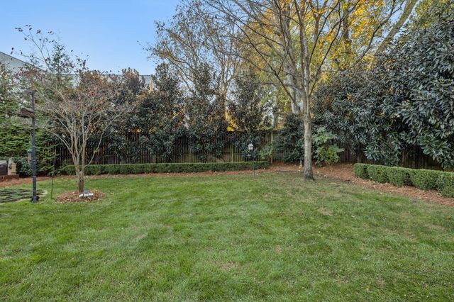 4013 Vailwood Dr, Nashville, TN 37215