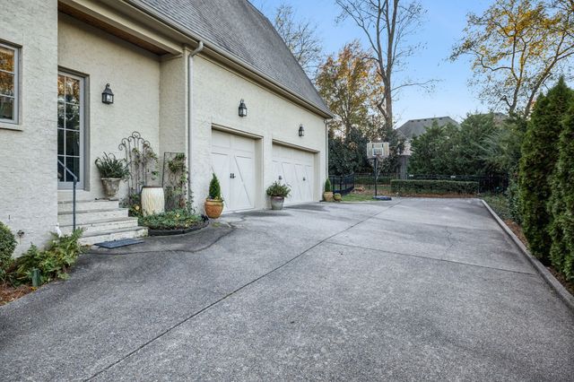 4013 Vailwood Dr, Nashville, TN 37215