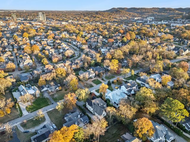 4013 Vailwood Dr, Nashville, TN 37215