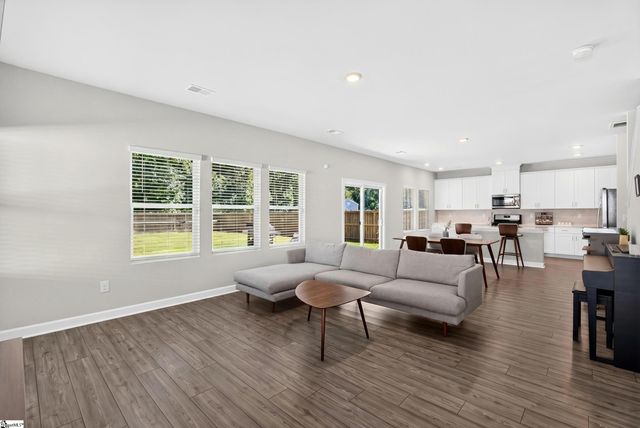 117 Mainsail Way, Spartanburg, SC 29301