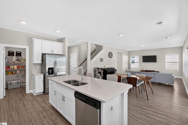 117 Mainsail Way, Spartanburg, SC 29301