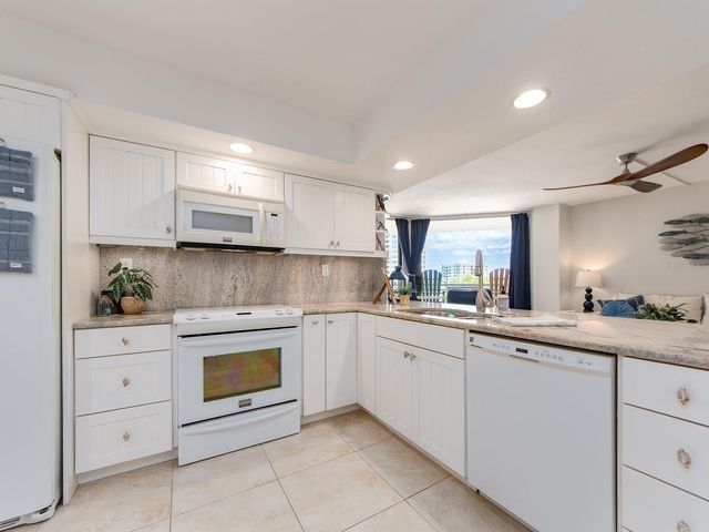 690 ISLAND WAY 408, Clearwater Beach, FL 33767