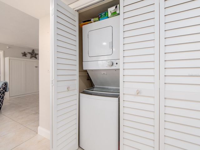 690 ISLAND WAY 408, Clearwater Beach, FL 33767