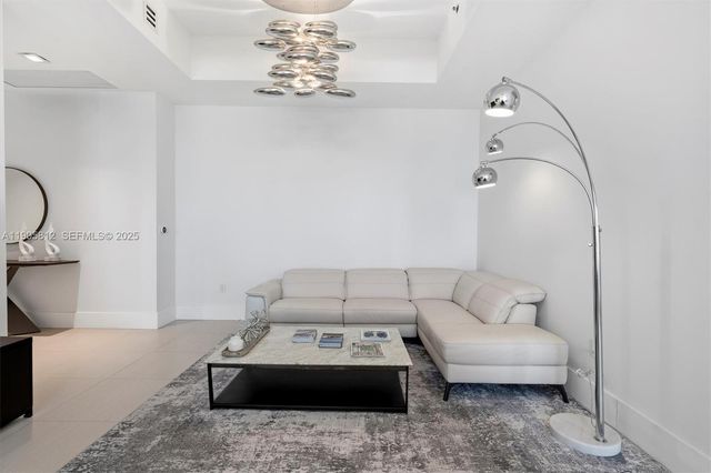 15811 Collins Avenue 3405, Sunny Isles Beach, FL 33160