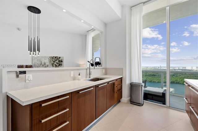 15811 Collins Avenue 3405, Sunny Isles Beach, FL 33160