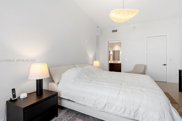 15811 Collins Avenue 3405, Sunny Isles Beach, FL 33160
