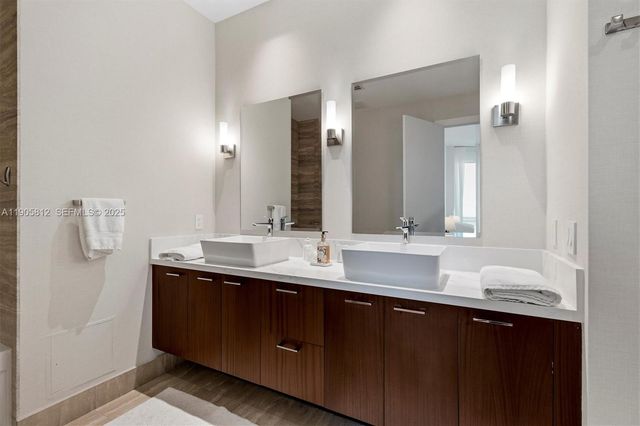 15811 Collins Avenue 3405, Sunny Isles Beach, FL 33160