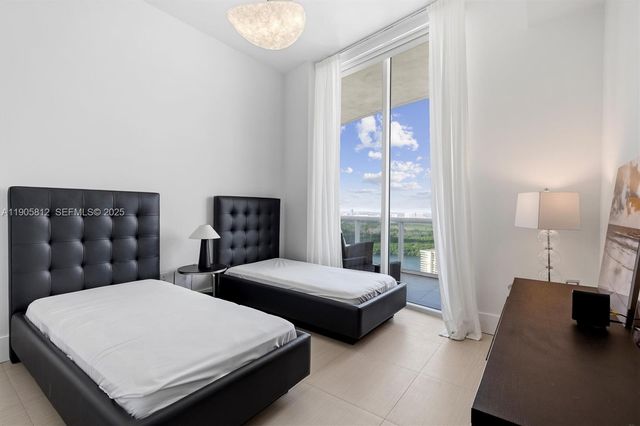15811 Collins Avenue 3405, Sunny Isles Beach, FL 33160