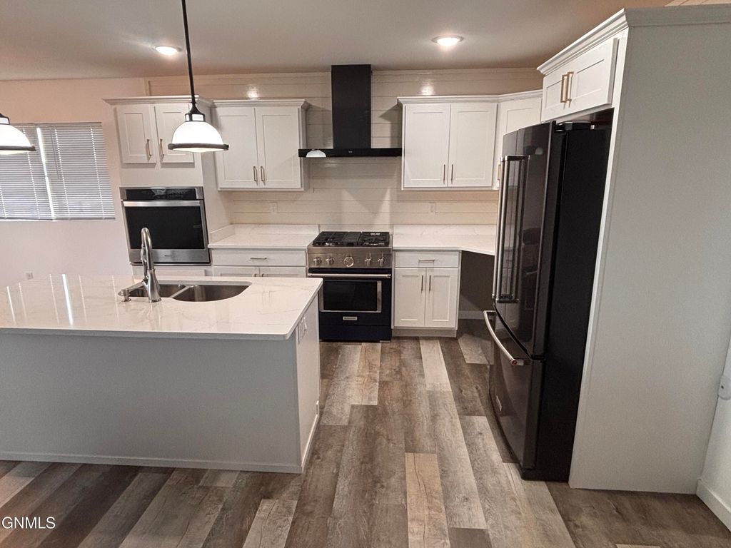 1200 Tara Lane SW, Watford City, ND 58854 photo 4