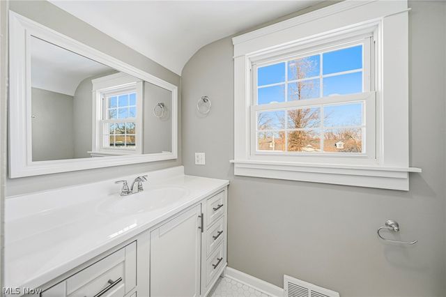 26623 Bruce Road, Bay Village, OH 44140