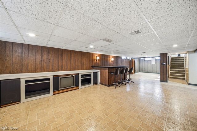 26623 Bruce Road, Bay Village, OH 44140