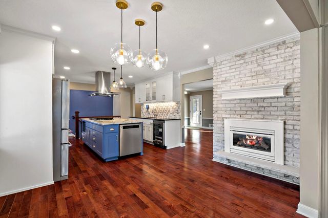 1016 Van Buren Street S, Shakopee, MN 55379