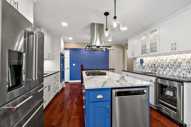 1016 Van Buren Street S, Shakopee, MN 55379