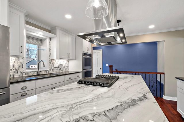 1016 Van Buren Street S, Shakopee, MN 55379