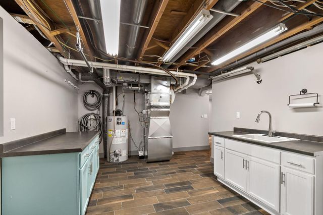 1016 Van Buren Street S, Shakopee, MN 55379