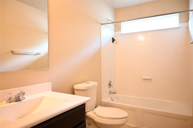 7025 Outfitter, Austin, TX 78744