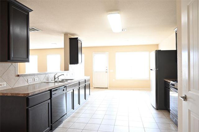 7025 Outfitter, Austin, TX 78744