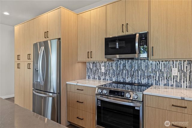 4966 Highland Drive, Blaine, WA 98230