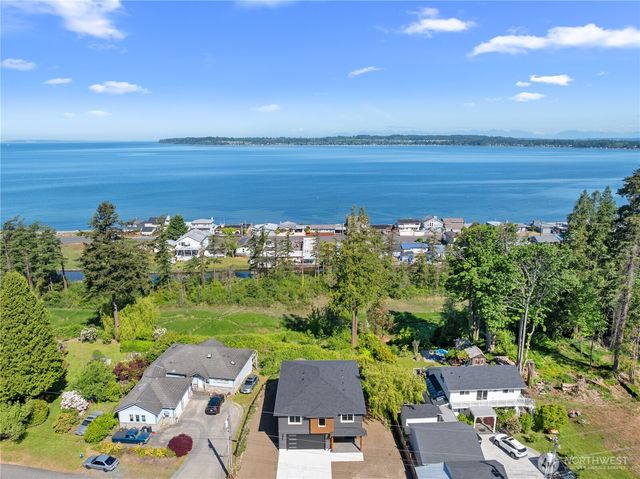 4966 Highland Drive, Blaine, WA 98230