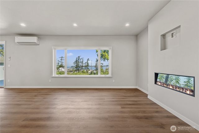 4966 Highland Drive, Blaine, WA 98230