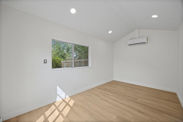 1433 Salem Meadow CIR, Austin, TX 78745