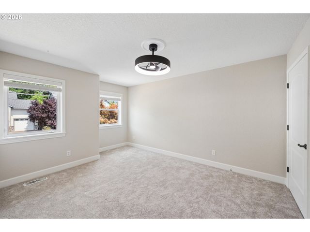14764 Se WALLOWA Way, Happy Valley, OR 97086