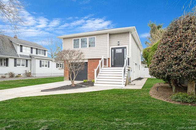 3394 Lufberry Avenue, Wantagh, NY 11793