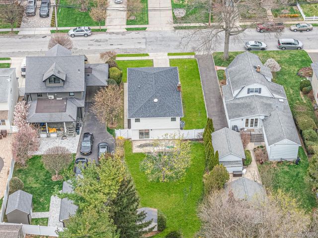 3394 Lufberry Avenue, Wantagh, NY 11793