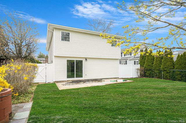 3394 Lufberry Avenue, Wantagh, NY 11793