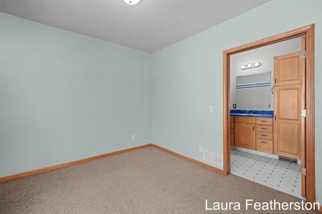 5105 Perry Street, Zeeland, MI 49464