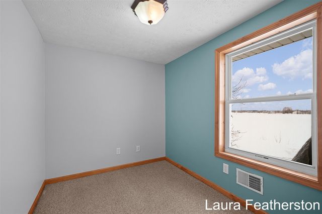 5105 Perry Street, Zeeland, MI 49464