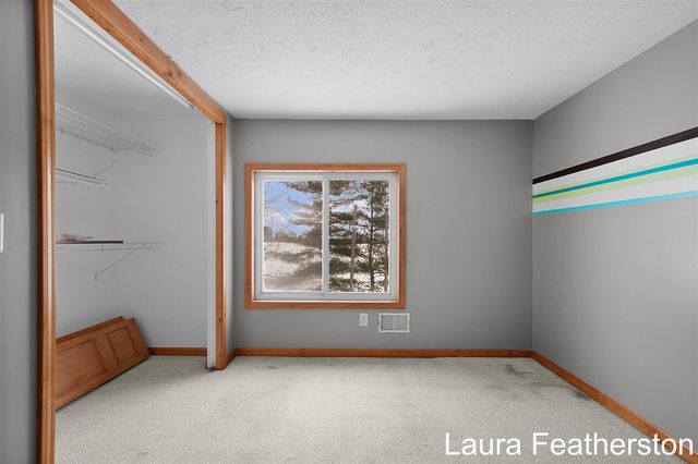 5105 Perry Street, Zeeland, MI 49464